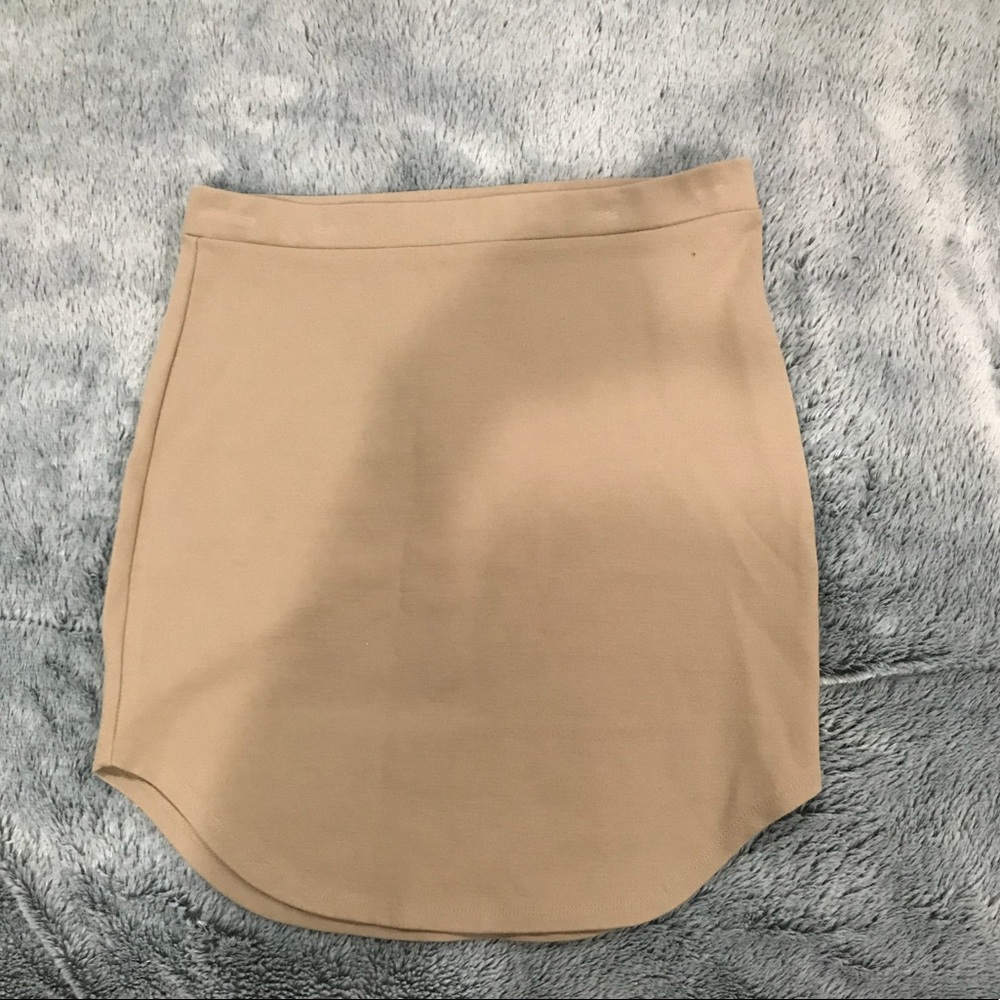 Beige mini skirt